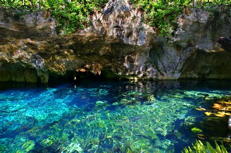 ¿Buscas una experiencia mágica bajo tierra en la Ciudad de Kaderitas? ¡Descubre las maravillas del Cenote Azul!